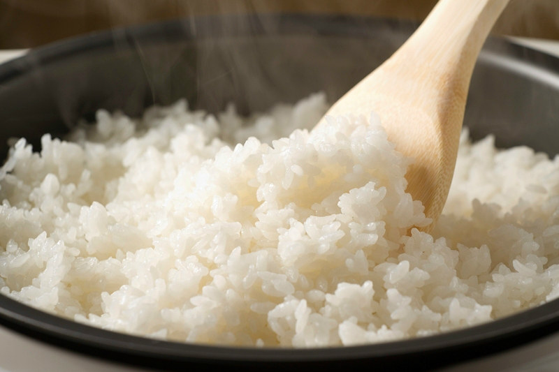 ryż na ból brzucha /© Photogenica