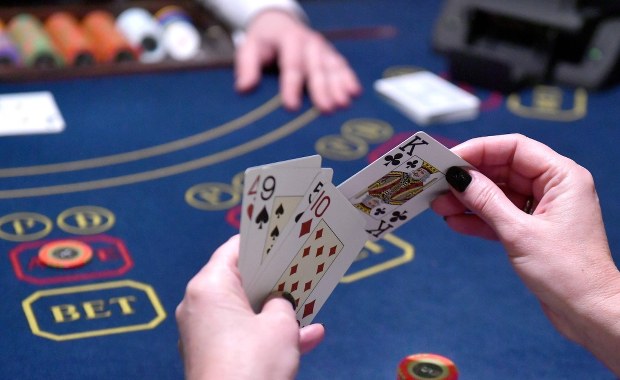 Ryzko finansowe? Neurolodzy odkryli, gdzie w mózgu podejmujemy takie decyzje...