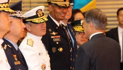 "Ryzykanckie zachowanie mogące spowodować wojnę nuklearną". USA rozpoczęły manewry