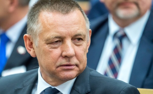 ​"Rz": Bliski współpracownik Mariana Banasia z resortu finansów miał współpracować z mafią VAT-owską