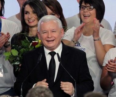 "Rz": Jarosław Kaczyński stawia na jastrzębie