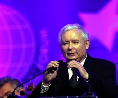 "Rz": PiS umacnia przewagę nad PO