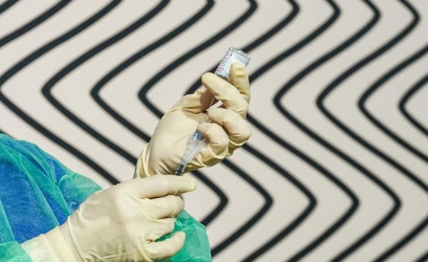 "Rz": Zbieranie danych do szczepień może skończyć się karą