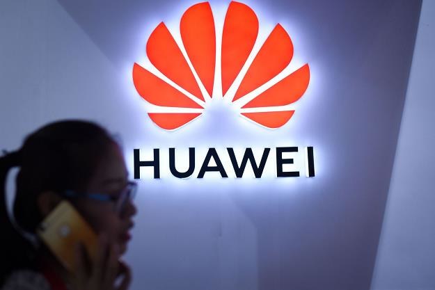 Rząd Australii wykluczył koncern Huawei z prac nad siecią 5G /AFP