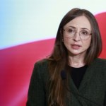 staż Rząd bierze się za staże i praktyki. "Nikt tym jeszcze nie zapłacił za bułki"