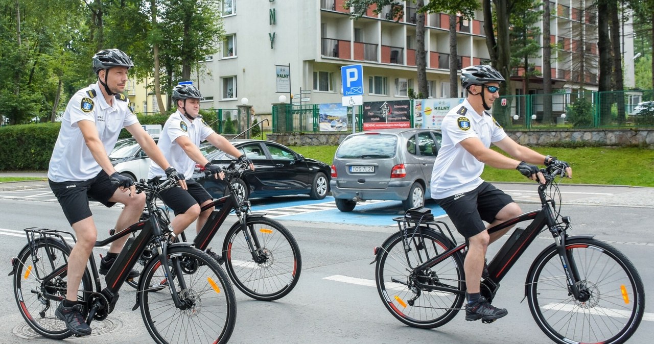 Rząd chce dopłacać do zakupu rowerów w ramach programu "Mój rower elektryczny" /Piotr Korczak /Reporter