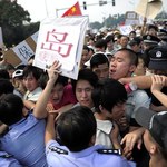 Rząd chce od władz Chin odszkodowań za straty po protestach