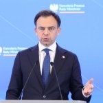 Rząd chce ratować finanse publiczne. Stawia m.in. na emisję obligacji