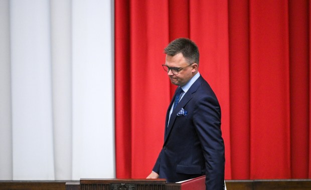 Rząd czeka rewolucja? Hołownia stawia jasne warunki