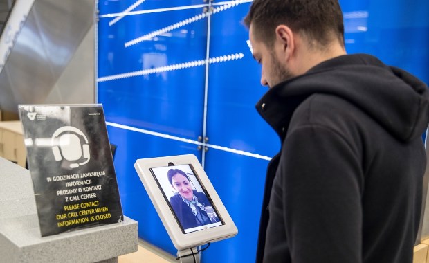 Rząd do końca roku przedłuża zakaz lotów międzynarodowych. Są wyjątki 