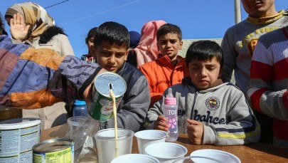 Rząd Grecji polecił przewożenie z wysp mniejszej liczby migrantów