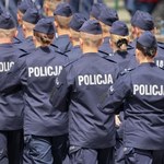 Rząd ma co świętować. Koniec zapaści w policji? 