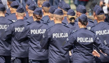 Rząd ma co świętować. Koniec zapaści w policji? 