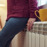 Rząd mrozi ceny prądu i proponuje bon ciepłowniczy. Kto go dostanie?