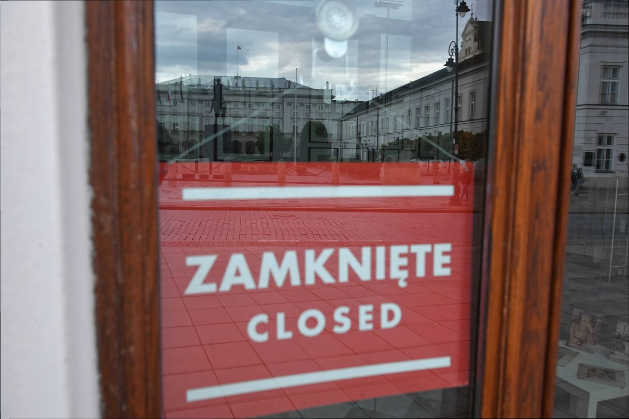 Rząd nie wyklucza lockdownów powiatowych. "Czasami to ma sens"