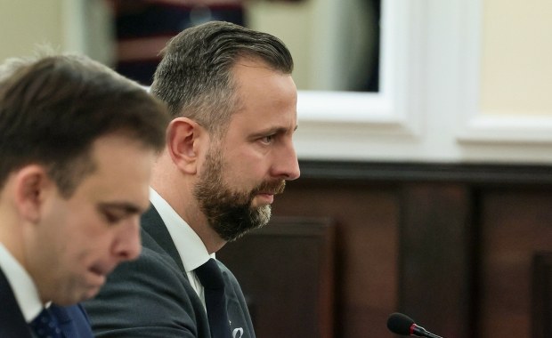 Rząd odpowiada Nawrockiemu ws. SAFE. Przyjęto uchwałę