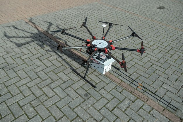 Rząd otwiera przestrzeń powietrzną dla latających robotów /Wojciech Pacewicz /PAP