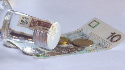 ​Rząd planuje podwyżkę akcyzy na alkohol. Resort finansów przedstawił projekt