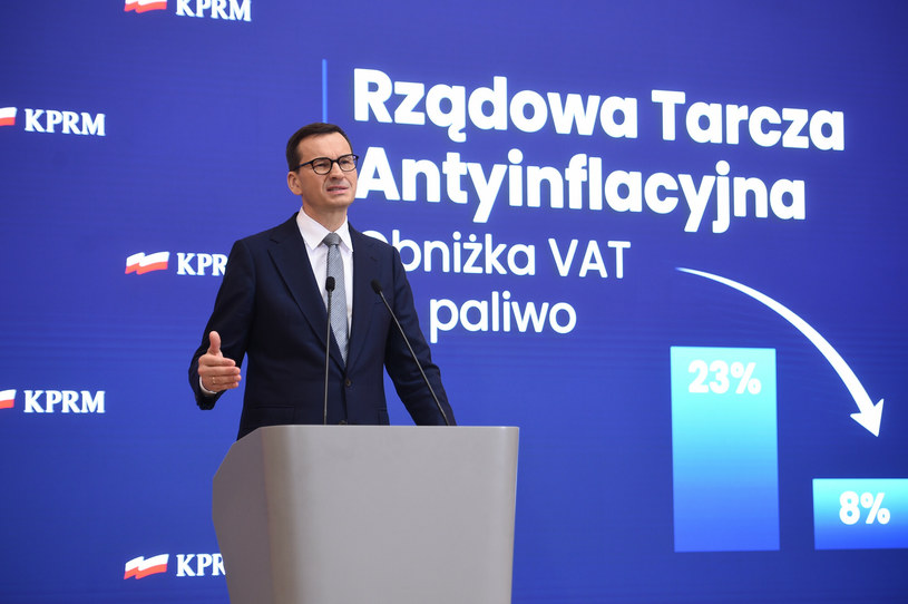 Rząd przedłuży działanie tzw. tarczy antyinflacyjnej. Na zdj. premier Mateusz Morawiecki /Zbyszek Kaczmarek /Reporter