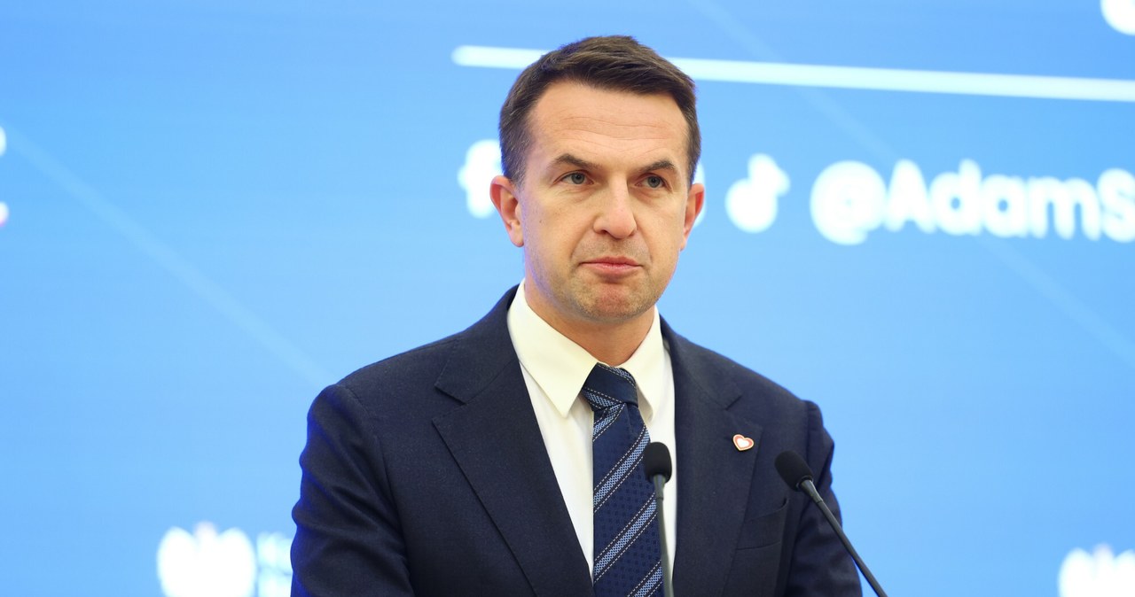 Rząd przyjął projekt zaostrzający kary za sprowadzanie zagrożenia pożarowego i za napaści na funkcjonariuszy służb ratowniczych /Tomasz Jastrzebowski /Reporter