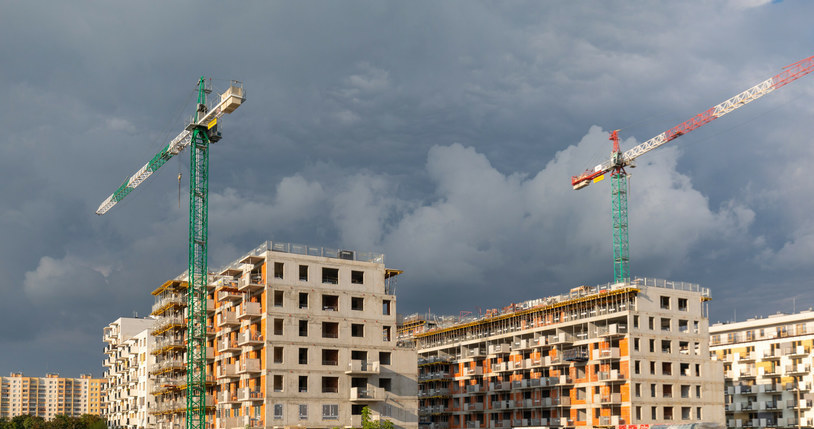 Rząd szykuje nowe regulacje rynku mieszkaniowego / Arkadiusz Ziolek /East News