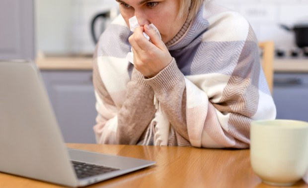 Rząd szykuje zmiany w zasiłkach chorobowych. Co będzie można robić na L4?