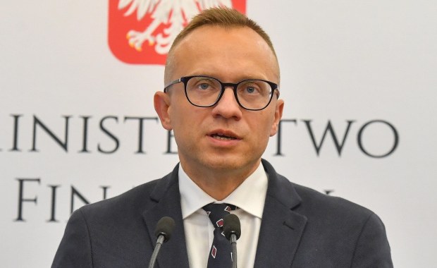 Rząd utrzyma wyższe stawki VAT. Przez wydatki na obronność