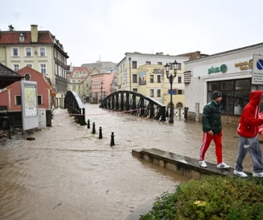 Rząd wprowadził stan klęski żywiołowej. Za odmowę ewakuacji grożą kary