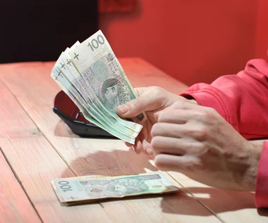 Rząd zaproponował wysokość minimalnego wynagrodzenia. Co na to związkowcy?