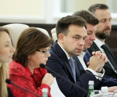 Rządowa propozycja podwyżki płacy minimalnej. "To dla nas nieakceptowalne"
