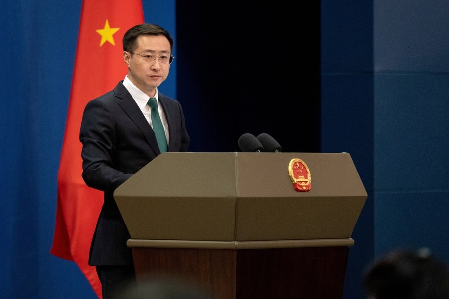 Rzecznik chińskiego MSZ Lin Jian /JESSICA LEE /PAP/EPA