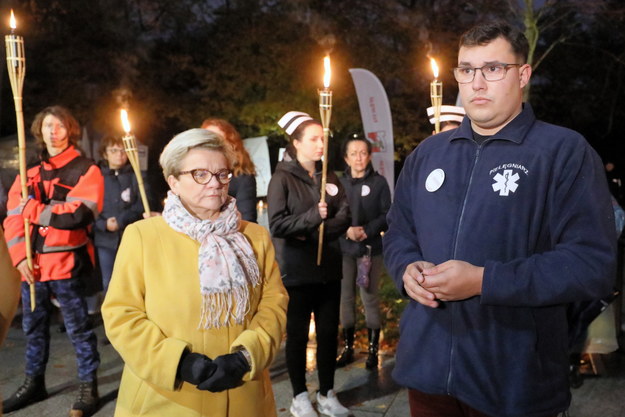 Rzecznik prasowy Białego Miasteczka Gilbert Kolbe i przewodnicząca Ogólnopolskiego Związku Zawodowego Pielęgniarek i Położnych Krystyna Ptok / 	Paweł Supernak   /PAP