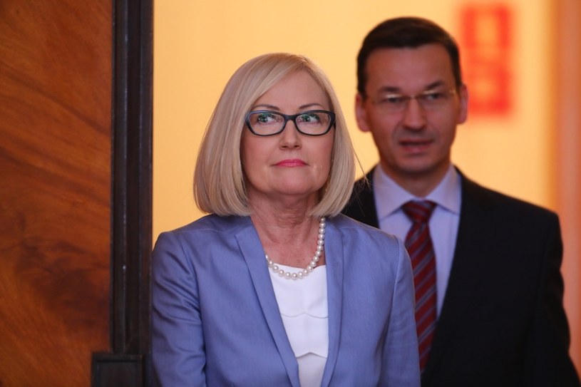 Rzecznik rządu Joanna Kopcińska i premier Mateusz Morawiecki /Stanisław Kowalczuk /East News