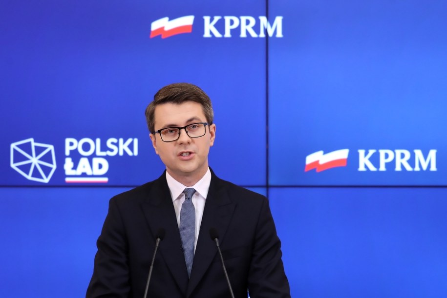 Rzecznik rządu Piotr Müller /Tomasz Gzell    /PAP