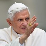 Rzecznik Watykanu: Abdykacja papieża to wydarzenie duchowe
