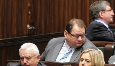 "Rzeczpospolita": Leszek Miller chciałby przytulić Wandę Nowicką