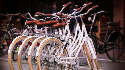 "Rzeczpospolita": Pojazdy na minuty zaleją polskie miasta