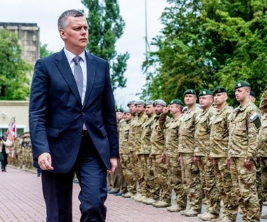 "Rzeczpospolita": Polska zwiększa armię zawodową