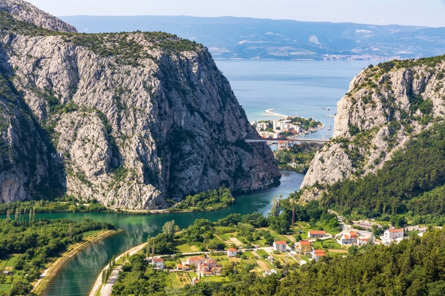 Rzeka Cetina – nieodkryty skarb Dalmacji i fenomen Oka Ziemi /Shutterstock