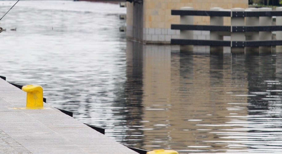Rzeka Elbląg / 	Tomasz Waszczuk    /PAP