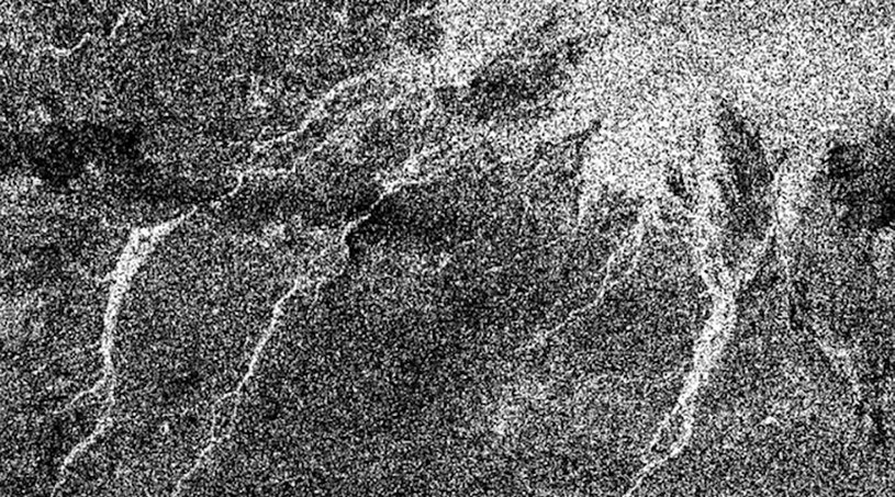 Rzeki na Tytanie na zdjęciu radarowym z sondy Cassini /NASA/JPL /materiały prasowe