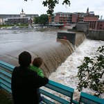 Rzeki w 10 miejscach w Małopolsce przekroczyły stan ostrzegawczy