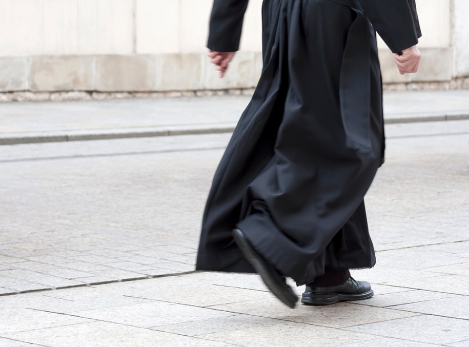 Rzeszów: Były ksiądz Dominik R. skazany na 5 lat więzienia m.in. za molestowanie nieletnich; zdj. poglądowe /Shutterstock