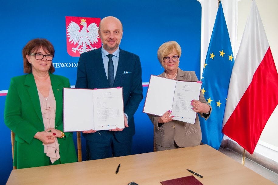 Rzeszów dostanie 15 mln zł na budowę żłobków. Podpisano umowę /Podkarpacki Urząd Wojewódzki w Rzeszowie /