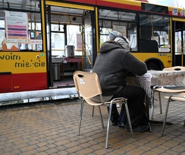 Rzeszowski "Autobus ciepła" wyjechał na ulice miasta