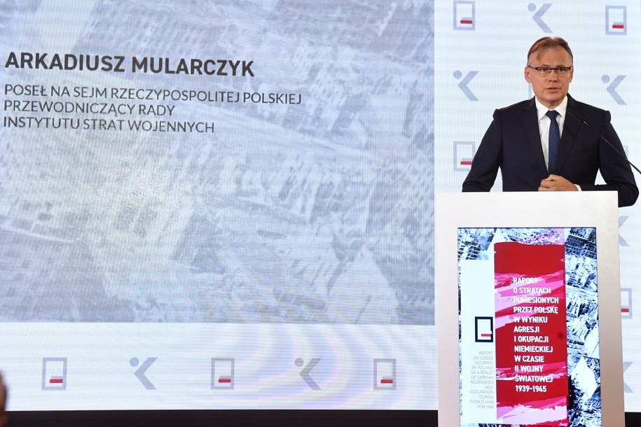 rzewodniczący parlamentarnego Zespołu ds. Oszacowania Wysokości Odszkodowań Należnych Polsce od Niemiec za Szkody Wyrządzone w trakcie II Wojny Światowej Arkadiusz Mularczyk /Radek Pietruszka /PAP