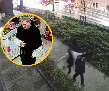 Rzucał się z pięściami na przechodniów. Policja publikuje nagranie