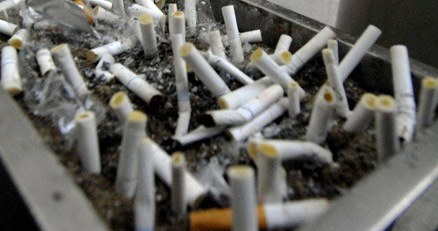 Rzucenie palenia zmniejsza ryzyko nowotworu o 95 proc. /AFP