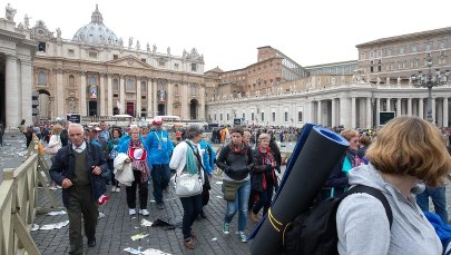Rzym po kanonizacji dwóch papieży
