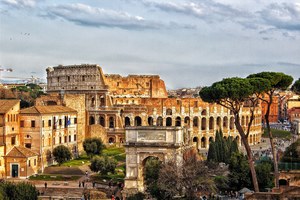 Rzym. Turyści wracają do stolicy Włoch. Hotele niemal pełne na długi weekend
